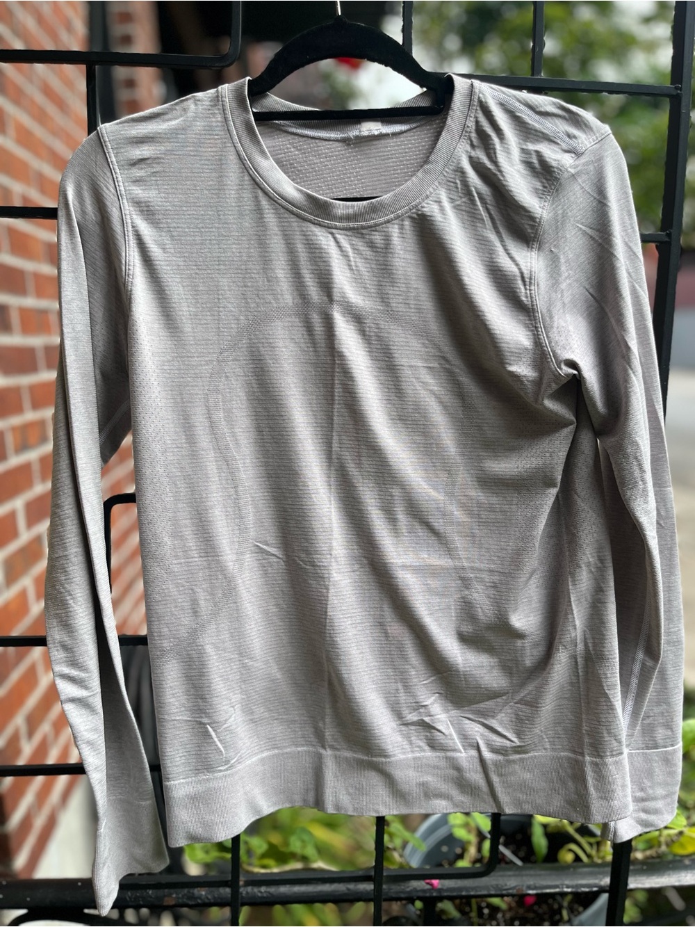 lululemon athletica Heathered Light Gray Long-Sleeve Crew